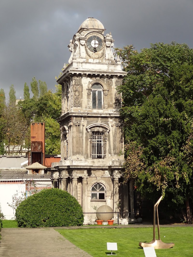 Tophane-i Amire Sancak Kulesi